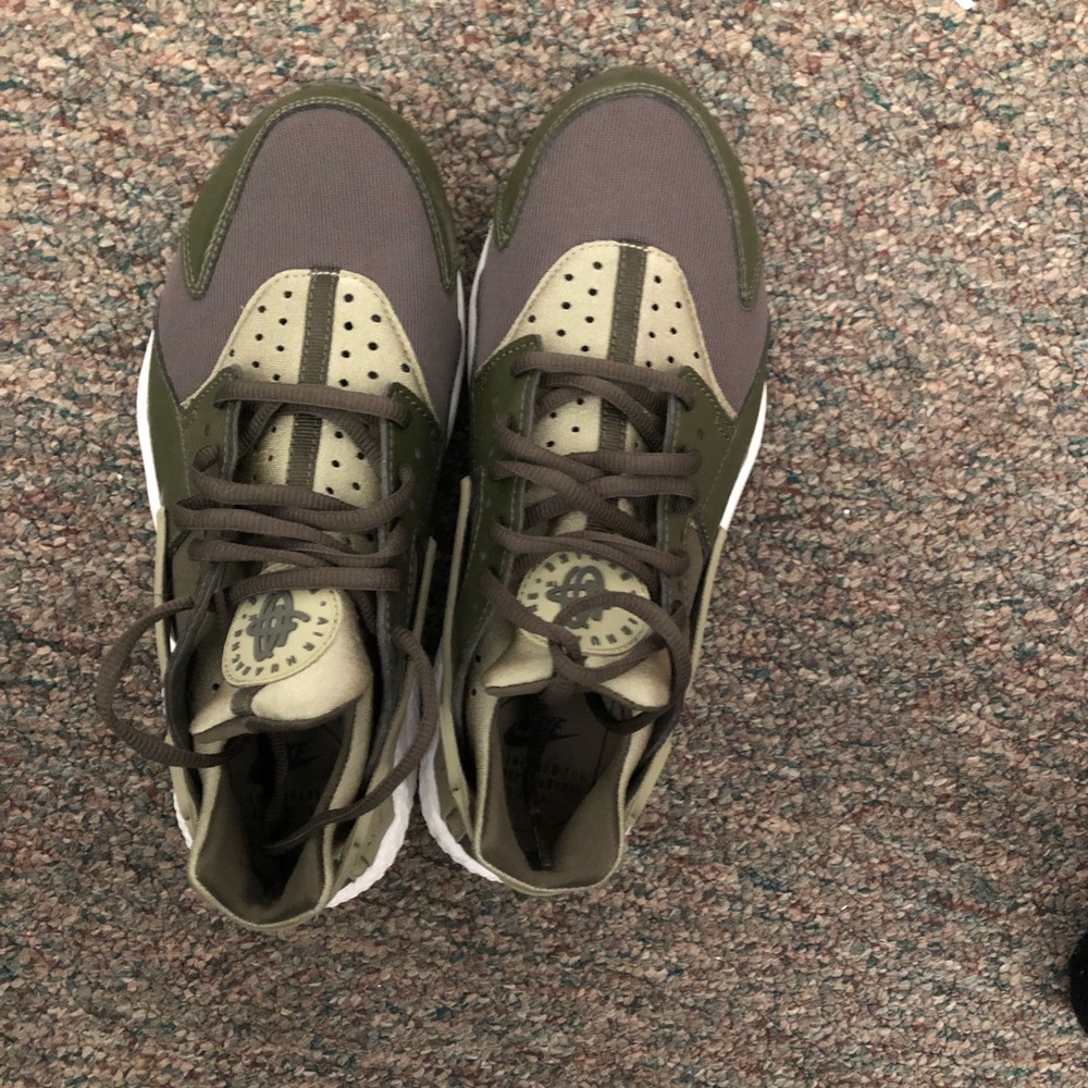 Green Nike Huaraches